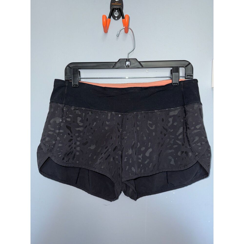 Lululemon Run Speed Black Leopard Animal Swirl 4 Way Stretch Shorts | Size 8